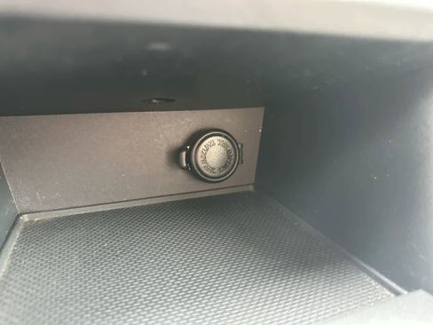 Used 2018 Subaru Impreza 2.0i Premium image 33