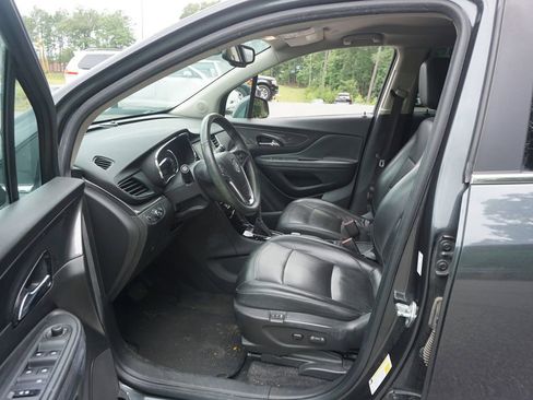 Used 2017 Buick Encore Essence FWD image 2