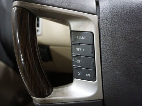 Used 2008 Lincoln MKX 2WD image 7