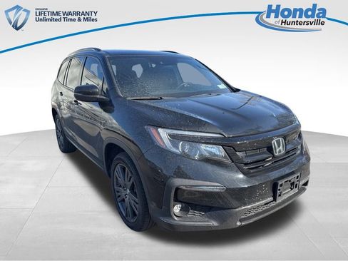 Used 2022 Honda Pilot Sport image 1
