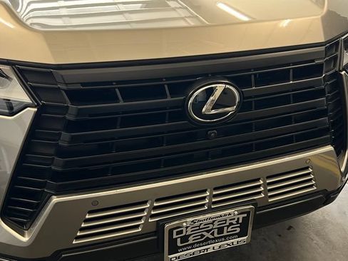 Used 2026 Lexus GX 550 AWD/4WD image 14