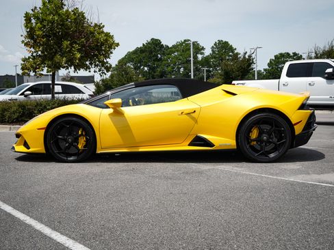 Used 2020 Lamborghini Huracan EVO AWD/4WD image 7