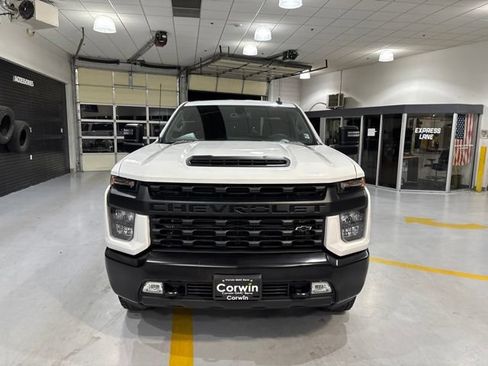 Used 2021 Chevrolet Silverado 2500 W/T w/ WT Convenience Package AWD/4WD image 3