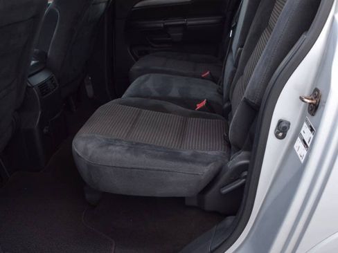 Used 2014 Nissan Armada SV AWD/4WD image 36