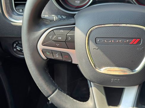 Used 2015 Dodge Charger SXT RWD image 19