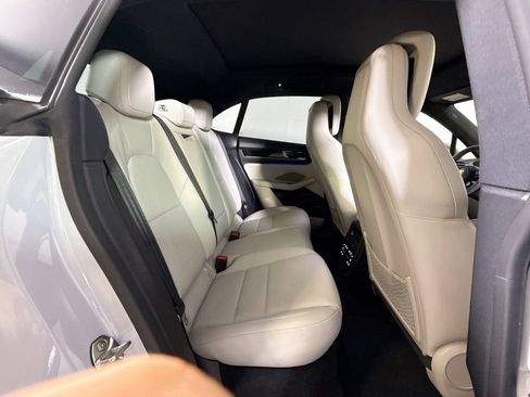 Certified 2024 Porsche Macan 4 Electric AWD/4WD image 19