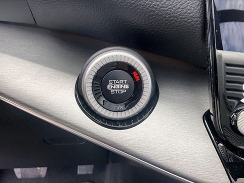 New 2026 Jeep Grand Wagoneer Limited w/ Premium Group II image 20