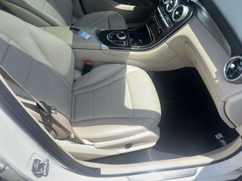 Certified 2018 Mercedes-Benz GLC 300 image 35