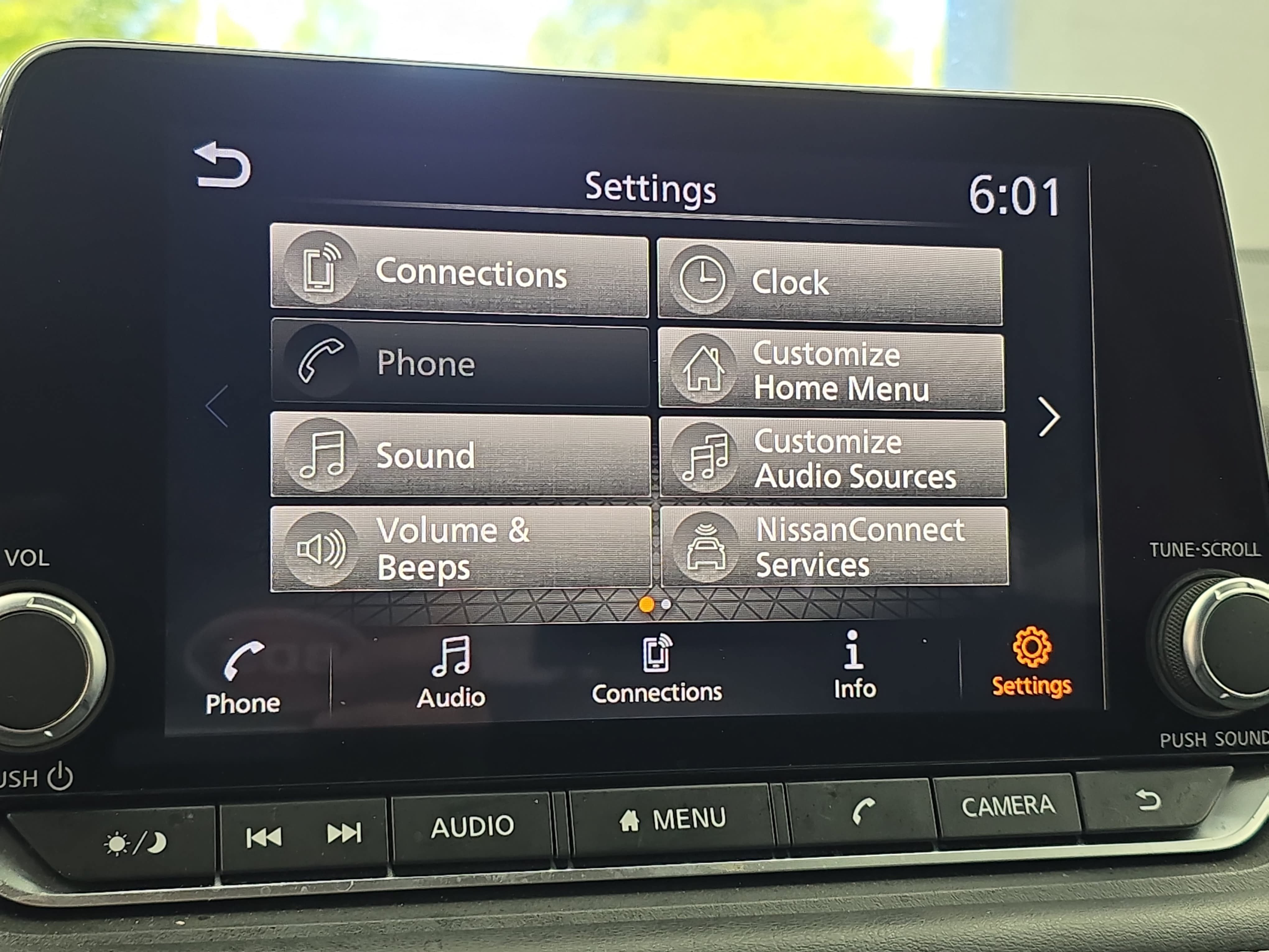Certified 2025 Nissan Rogue SV FWD image 21