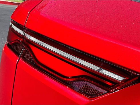 Used 2024 Jaguar F-PACE R-Dynamic S image 31