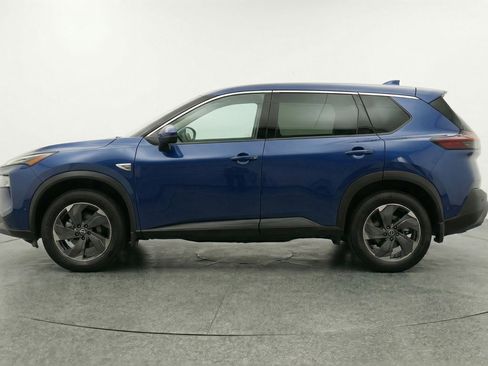 Used 2025 Nissan Rogue SV AWD/4WD image 5
