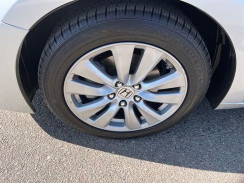 Used 2012 Honda Accord EX-L image 2
