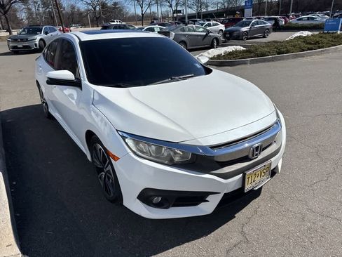 Used 2017 Honda Civic EX-T image 6