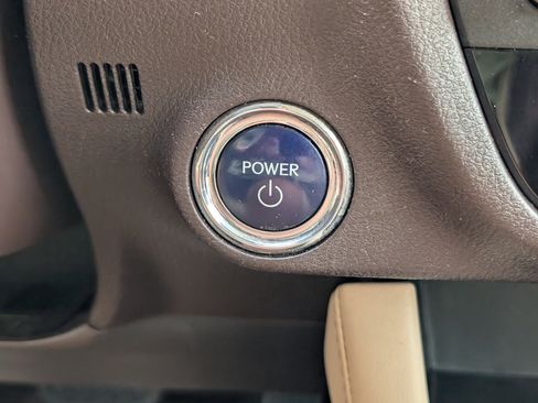 Used 2017 Lexus RX 450h AWD image 16