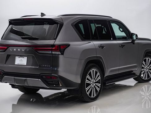 Used 2023 Lexus LX 600 4WD w/ Appearance Package image 11