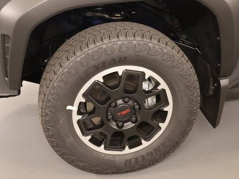 New 2026 Toyota Tacoma TRD Off-Road w/ TRD Off Road Premium Package AWD/4WD image 7