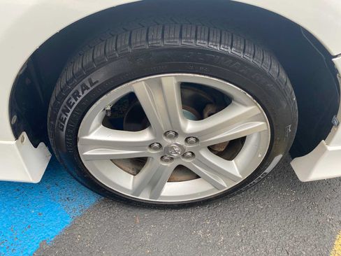 Used 2013 Toyota Corolla S w/ Premium Pkg FWD image 29