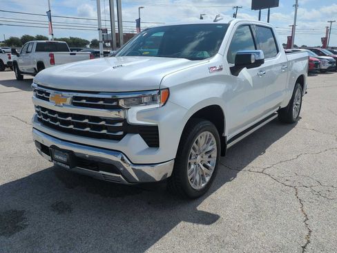 Used 2024 Chevrolet Silverado 1500 LTZ AWD/4WD image 4