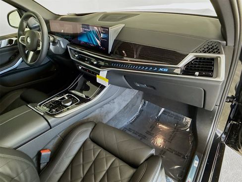 New 2026 BMW X5 xDrive50e w/ M Sport Package image 31