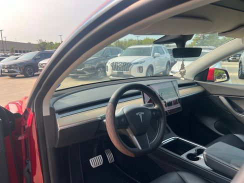 Used 2022 Tesla Model Y Performance AWD/4WD image 23