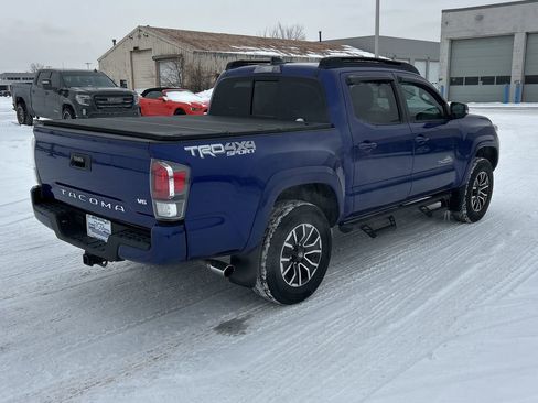 Used 2023 Toyota Tacoma TRD Sport image 4