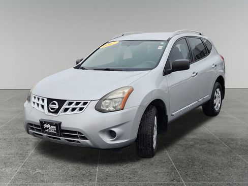 Used 2015 Nissan Rogue S w/ Convenience Package image 3