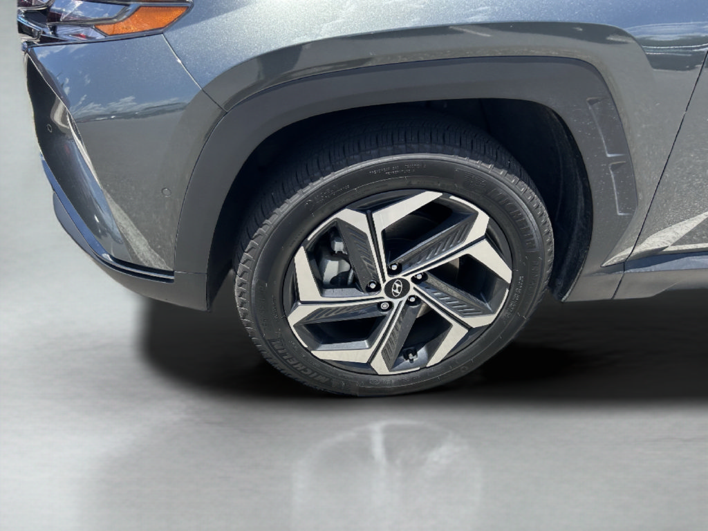 Certified 2024 Hyundai Tucson Limited AWD/4WD image 9