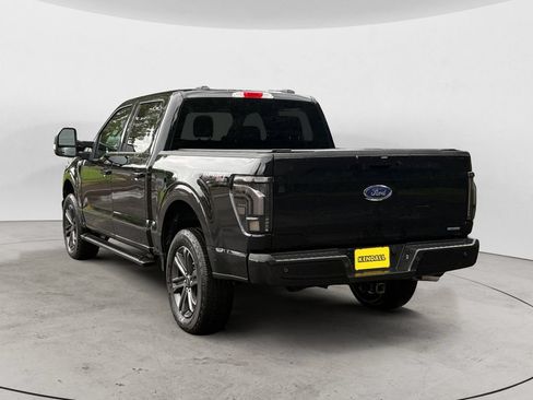 Used 2022 Ford F150 XLT w/ Equipment Group 302A High AWD/4WD image 7