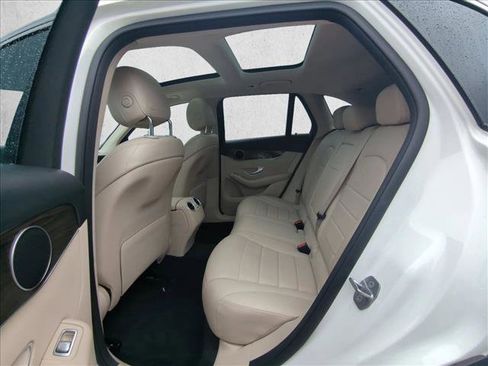 Used 2020 Mercedes-Benz GLC 300 4MATIC image 19