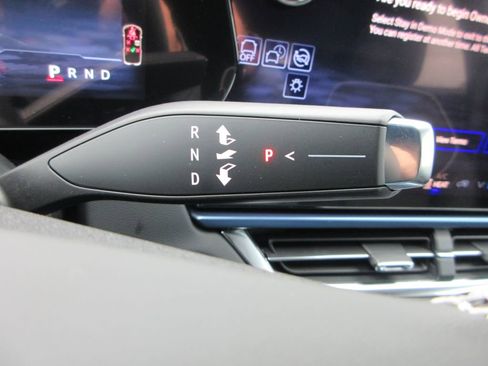 New 2026 Chevrolet Equinox EV LT w/ Convenience Package II image 28