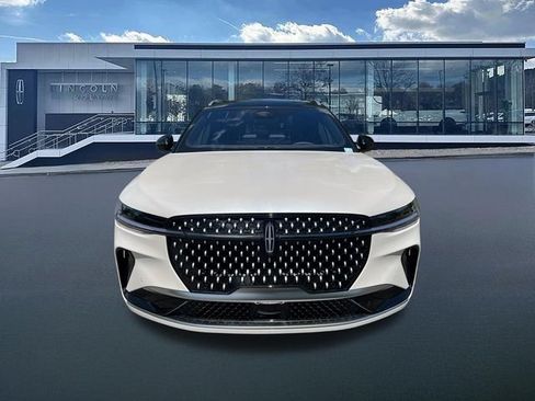 New 2026 Lincoln Nautilus Reserve AWD/4WD image 2