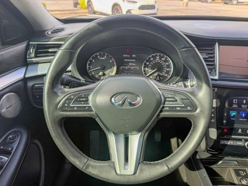 Used 2019 INFINITI QX50 Essential w/ Premium Audio Package FWD image 8