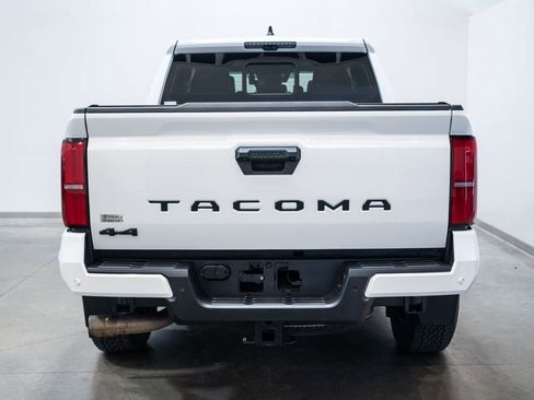Certified 2024 Toyota Tacoma TRD Off-Road w/ TRD Off Road Premium Package AWD/4WD image 8