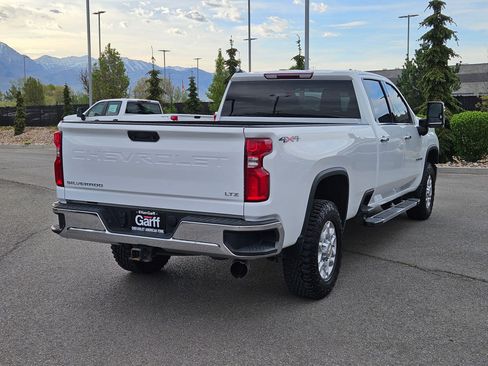 Used 2024 Chevrolet Silverado 3500 LTZ w/ LTZ Convenience Package AWD/4WD image 3