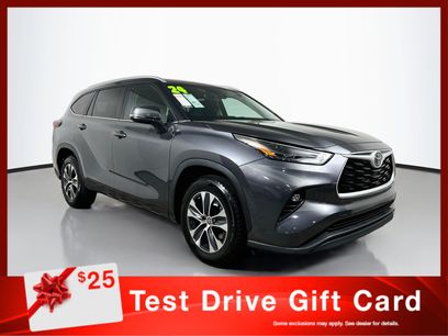 Used 2024 Toyota Highlander XLE