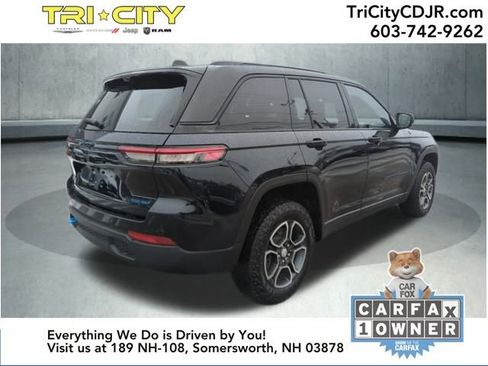 Used 2024 Jeep Grand Cherokee Trailhawk w/ Luxury Tech Group III image 5