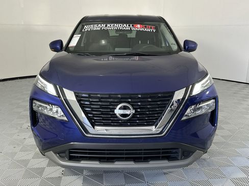 Used 2023 Nissan Rogue SV FWD image 3