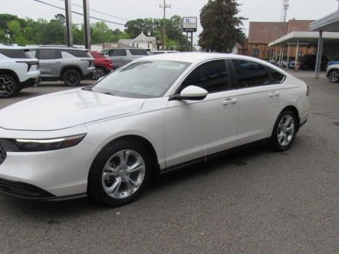Used 2023 Honda Accord LX image 24