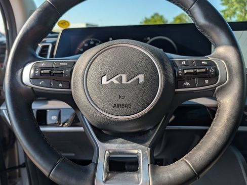Used 2025 Kia Sportage SX AWD/4WD image 30