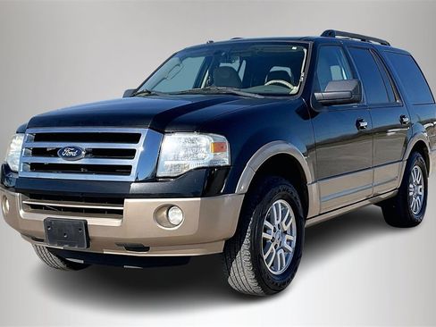 Used 2012 Ford Expedition XLT image 2