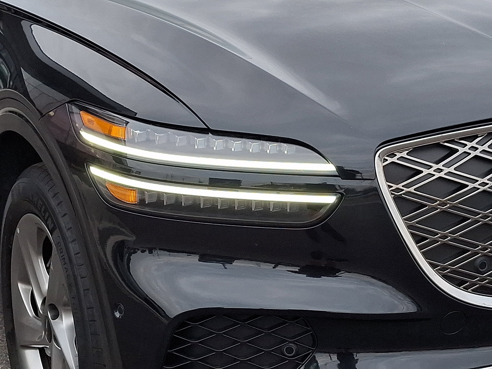 Certified 2026 Genesis GV70 2.5T Advanced AWD/4WD image 9