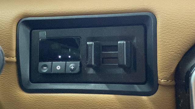 Used 2025 Nissan Armada Platinum Reserve AWD/4WD image 37