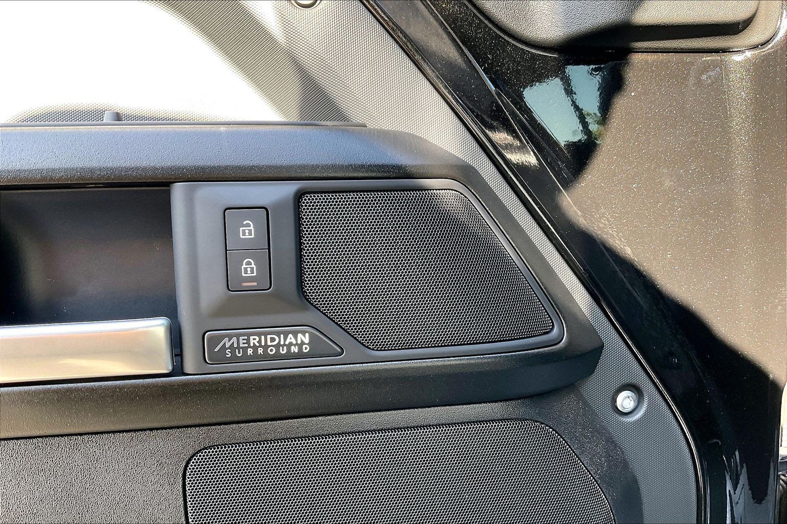 New 2026 Land Rover Defender 110 X AWD/4WD image 24