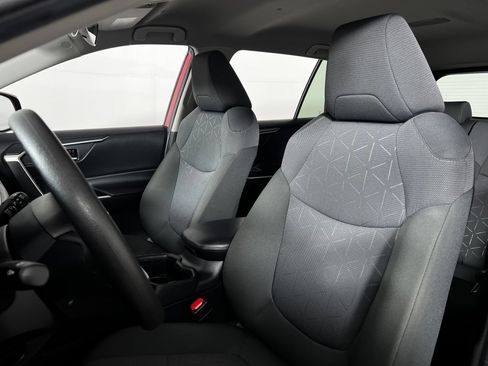 Certified 2025 Toyota RAV4 XLE AWD/4WD image 14