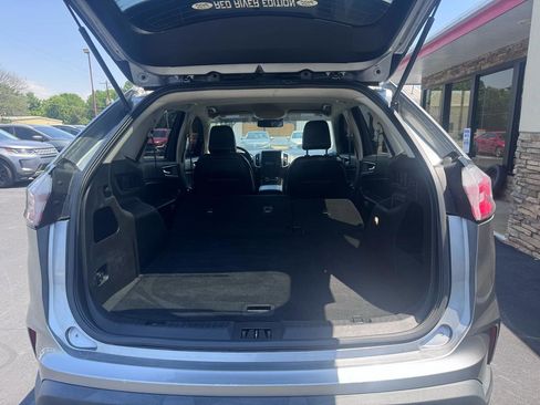 Used 2021 Ford Edge SEL FWD image 5