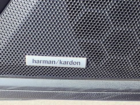 Certified 2025 Subaru Outback Onyx Edition image 17