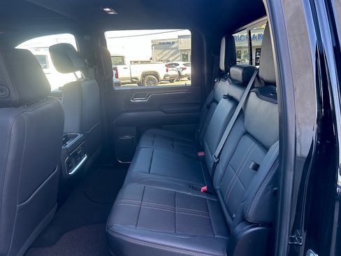 Used 2024 Chevrolet Silverado 2500 High Country w/ High Country Premium Package AWD/4WD image 26
