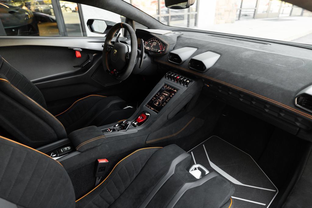 Used 2023 Lamborghini Huracan STO RWD image 43