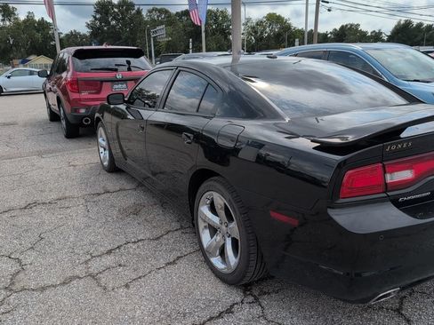 Used 2012 Dodge Charger R/T RWD image 5