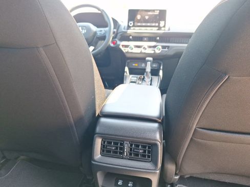 Used 2025 Honda CR-V Sport image 32
